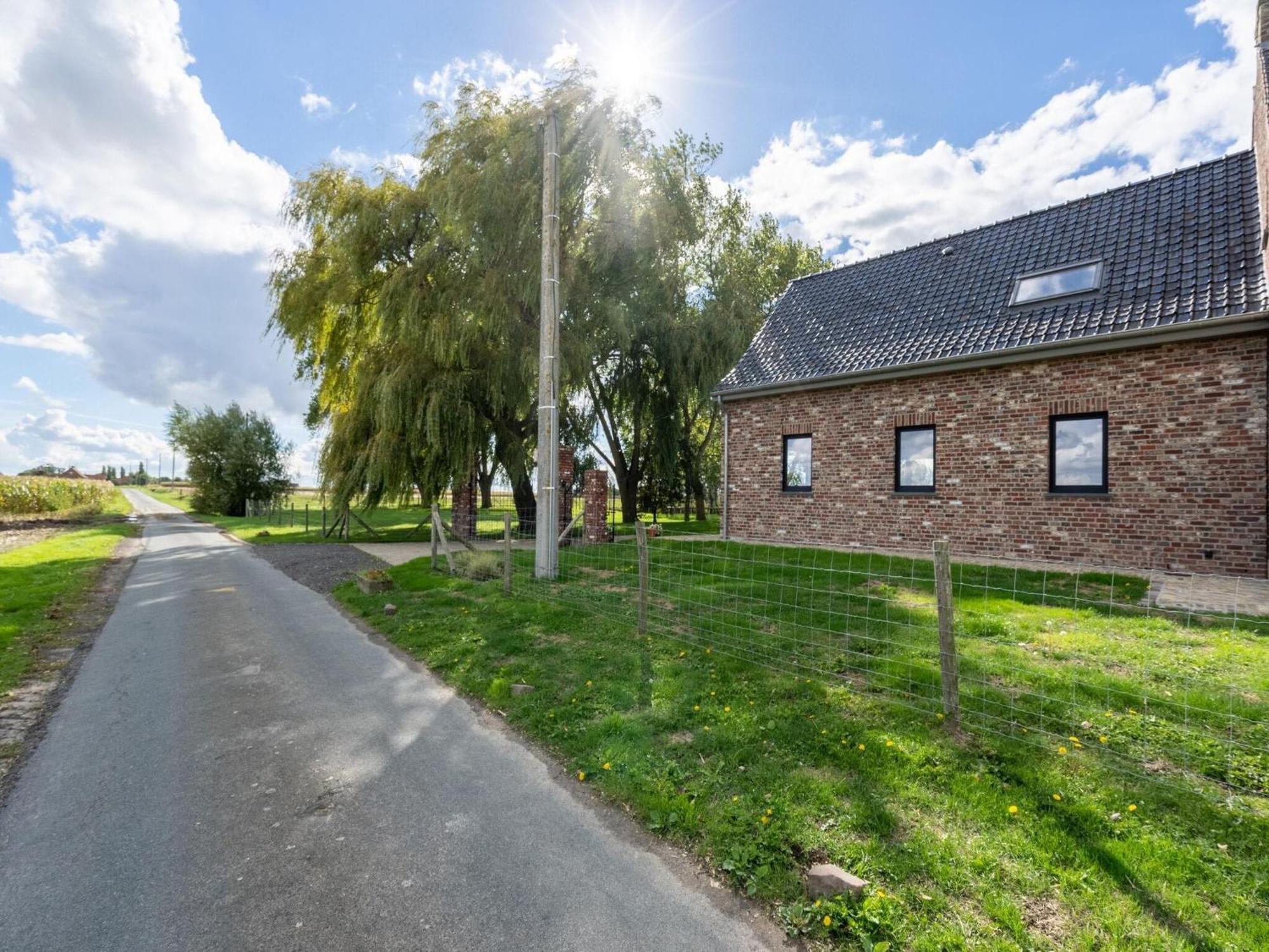 Spacious Holiday Home With Pond In Poperinge Roesbrugge-Haringe Exterior photo